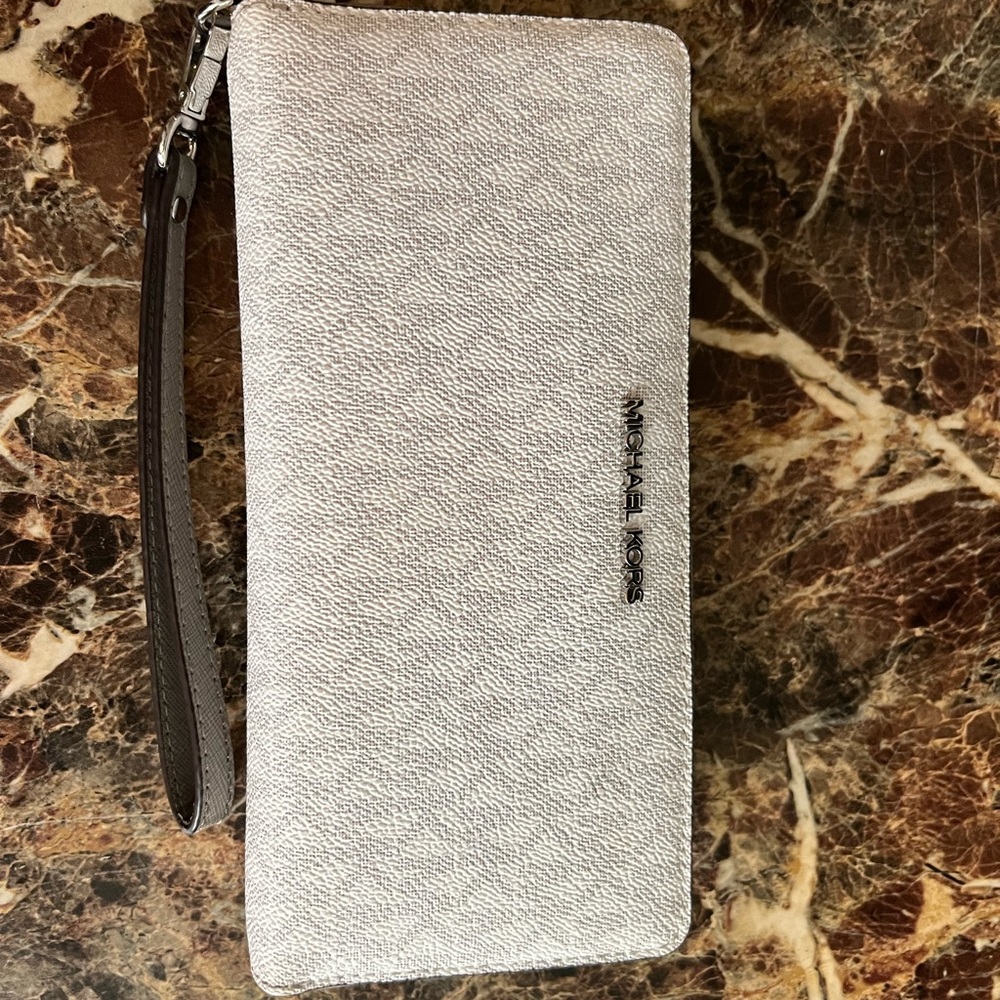 Michael Kors wallet large